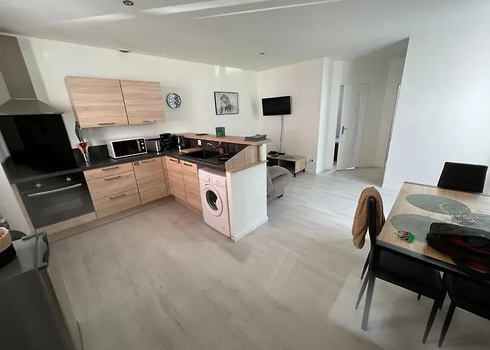 Escale Sereine - Sanctuaire Et Gare A 10 Minutes Apartamento